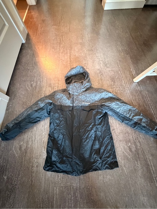 Columbia Other - Columbia Black and Gray Ski Snowboard Jacket